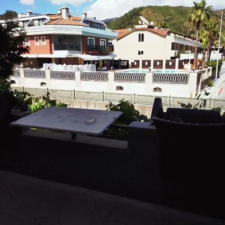 Akdeniz Lägenhetshotell Marmaris