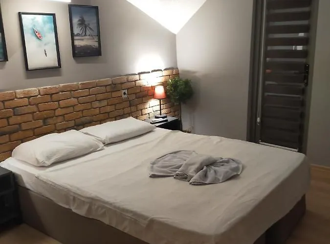 公寓式酒店 Akdeniz 马尔马里斯